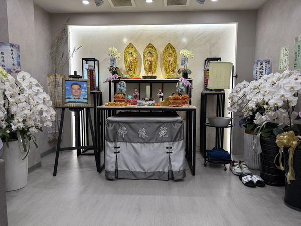 ▲▼          「挖土機超人」林鴻森花蓮救災殉難舉國不捨 家屬遵從遺願不舉辦公祭   。（圖／翻攝自Facebook／林奕華）