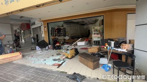 ▲▼台中離奇事故，母親睡下鋪遭撞死。（圖／記者許權毅攝，下同）
