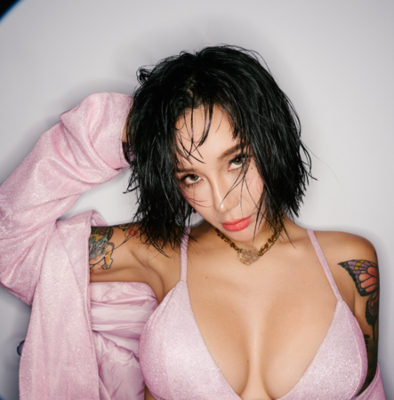 ▲▼梁云菲。（圖／翻攝自Instagram／nanaliangbadgal）