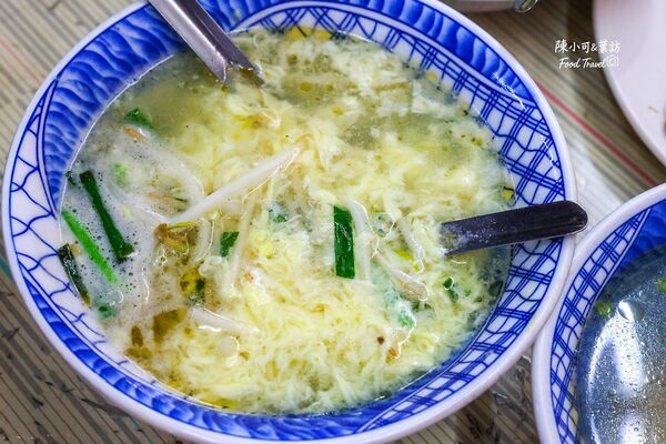 ▲▼三兄弟麵攤。（圖／部落客陳小可的吃喝玩樂授權提供）