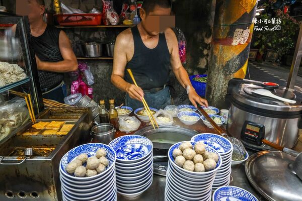 ▲▼三兄弟麵攤。（圖／部落客陳小可的吃喝玩樂授權提供）