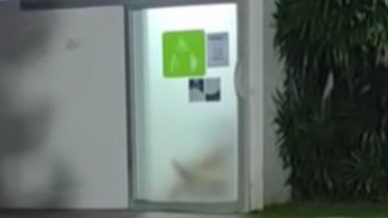 ▲▼公廁活春宮。（圖／TikTok／@user4609781679653）