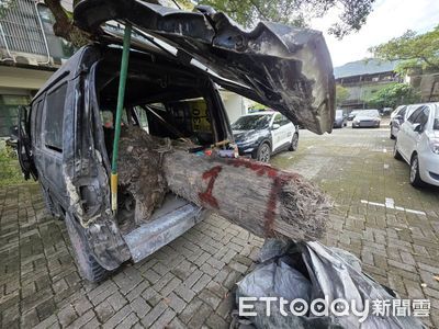 蘭陽溪河床盜珍貴扁柏　山老鼠被逮車上搜出安毒吸食器