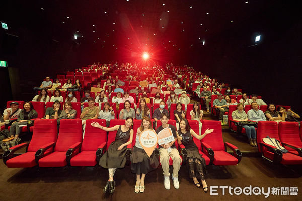 ▲▼助攻華語電影  成就銀幕經典台北文創劇作獎《深度安靜》、《失明》榮獲金馬獎8項提名。（圖／台北文創）