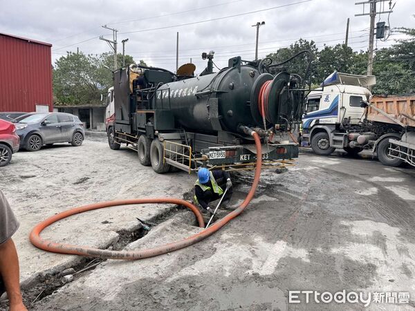 ▲清溝團隊完成105公尺清理長度、清除19.5公噸積泥。（圖／記者游瓊華翻攝）