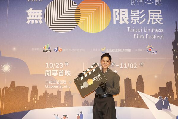 林予晞大熱天「穿厚重冬裝+戴眼鏡」現身　背後藏暖心原因！