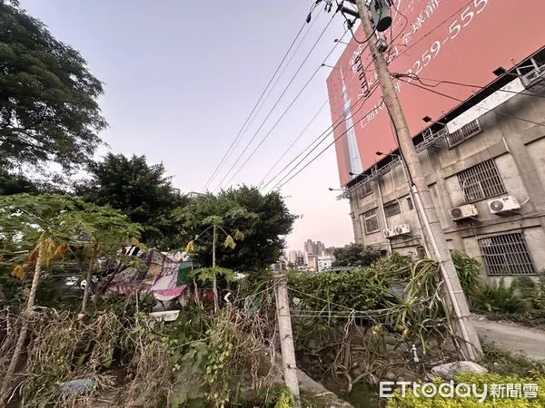 ▲▼ 櫻花建設,五權西路二段,南屯            。（圖／記者陳筱惠攝）