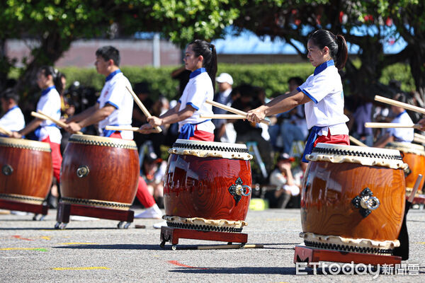 ▲一一四年雙十國慶大會，太鼓隊演出。（圖／記者林敬旻攝）