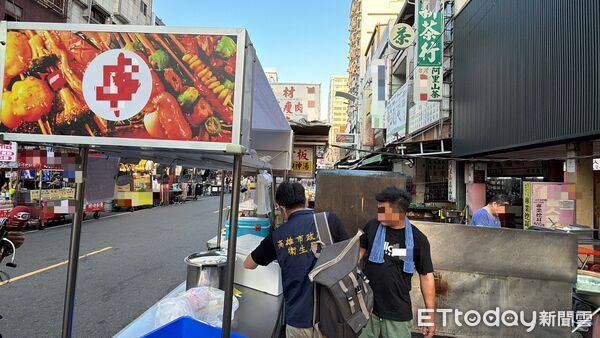 ▲▼六合業夜市缽缽雞發生食安疑慮，衛生局上門稽查。（圖／記者許宥孺翻攝）