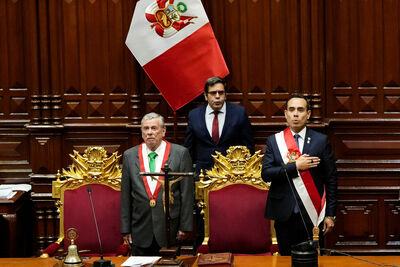 密會中國富商！秘魯代理總統爆貪腐疑雲　上任僅4月遭彈劾下台　