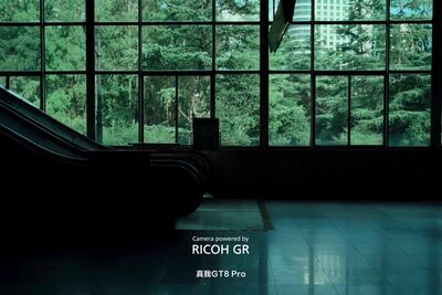 realme攜手理光「新旗艦變GR潮機」 手機x相機大戰開打