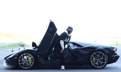 新庄剛志開1660萬超跑現身！笑稱花20分鐘發動　盼球員不斷進化