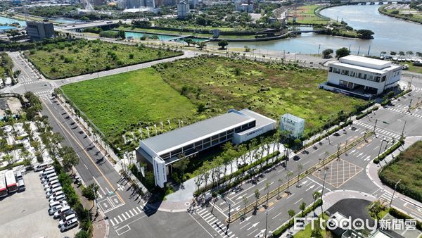 ▲▼輝達相中北士科T17、18基地作為海外總部選址，但與北市府、新光人壽的協商卡關。台北市政府提供北士科T12基地作為備案選擇，希望把輝達海外總部留在台北市。圖為北士科T12基地空拍。（圖／記者湯興漢攝）