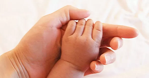 一名38歲人妻已和丈夫育有2個女兒，婆婆仍要求她生兒子。（示意圖／翻攝自photoAC）