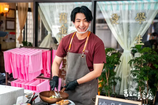 ▲連晨翔開拍前特別到早餐店展開「早餐修煉之旅」。（圖／TVBS提供）