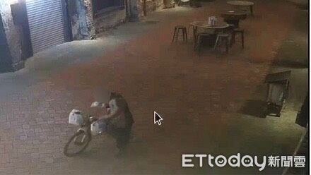 ▲▼客製化生日蛋糕只剩奶油渣，他路過餓到整盤端走。（圖／記者許宥孺翻攝）