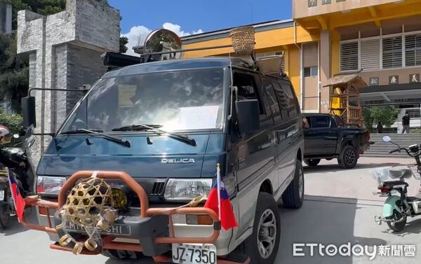 ▲▼國慶日雙十節車隊放國歌繞行光復。（圖／社會中心翻攝）