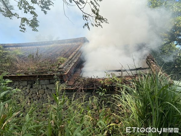 ▲基隆市七堵泰安路一處一層樓磚造民宅發生火警，一人死亡。（圖／記者郭世賢翻攝）