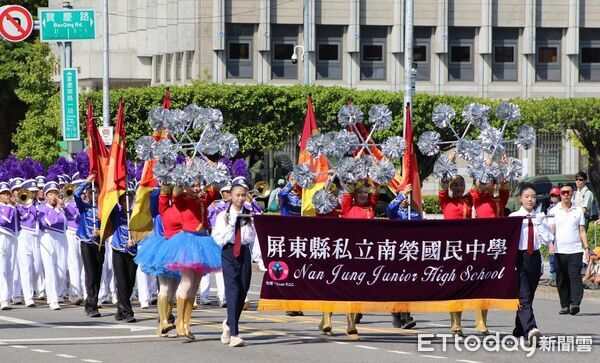 ▲屏東縣南榮國中行進管樂團國慶日在總統府前演出          。（圖／南榮國中提供）