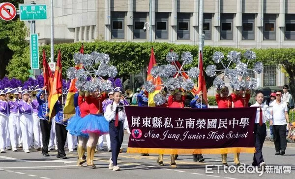 ▲屏東縣南榮國中行進管樂團國慶日在總統府前演出          。（圖／南榮國中提供）