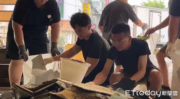 ▲▼張登傑,阿嬤。（圖／記者許權毅翻攝）
