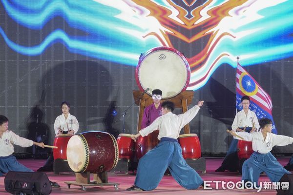 ▲▼快訊／南投國慶焰火登場「20萬人湧現」　賴清德、韓國瑜現身。（圖／記者高堂堯攝）