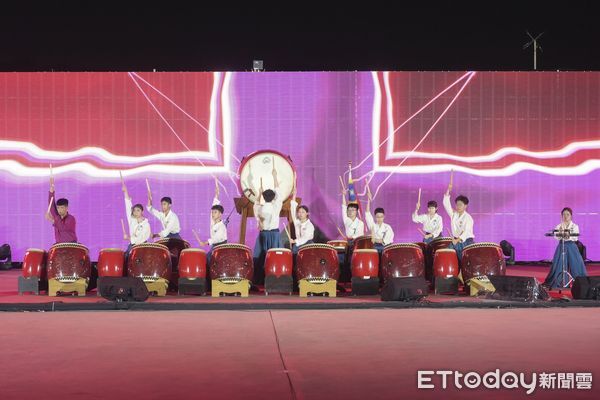 ▲▼快訊／南投國慶焰火登場「20萬人湧現」　賴清德、韓國瑜現身。（圖／記者高堂堯攝）