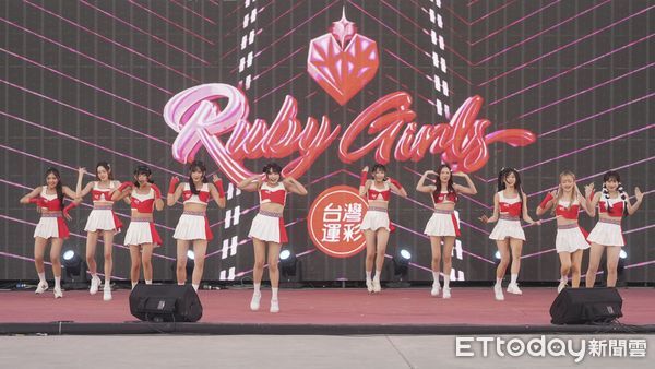 ▲▼快訊／南投國慶焰火登場「20萬人湧現」　賴清德、韓國瑜現身。（圖／記者高堂堯攝）