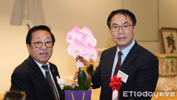 ▲台南出品「八田米」正式上架日本山口縣丸久集團旗下超市，象徵台日農業友誼深化。（記者林東良翻攝，下同）