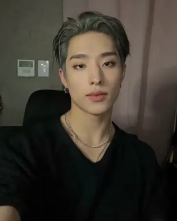 ▲KEEHO直播傳出疑似女子呻吟聲。（圖／翻攝自微博）