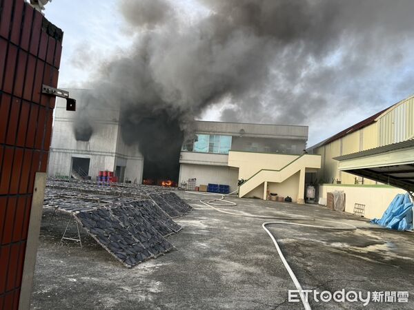 ▲▼茄萣火警         。（圖／記者吳世龍攝）