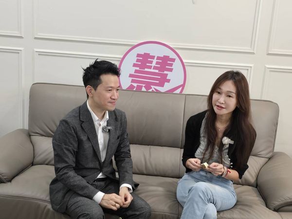 ▲▼     何志偉副秘書長八德扶轎祈福　盼每位女孩能自由做自己         