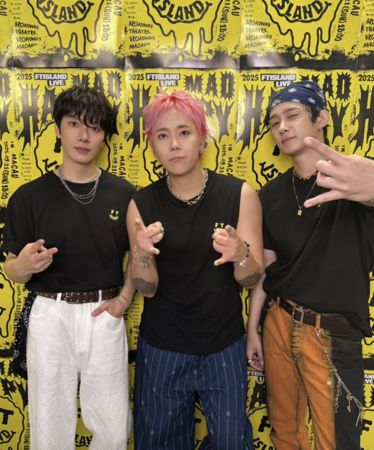 ▲▼直擊／大巨蛋神曲再次響起！FTISLAND李洪基被奇景嚇到：什麼啊？。（圖／翻攝自FTISLAND臉書）