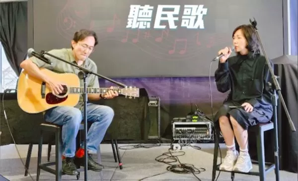 ▲▼ 「吉他詩人」董運昌和萬芳合體彩排。（圖／新視紀整合行銷提供），「吉他詩人」董運昌多次獲得金曲獎肯定，更是業界吉他大師，蘇來、靳鐵章、萬芳