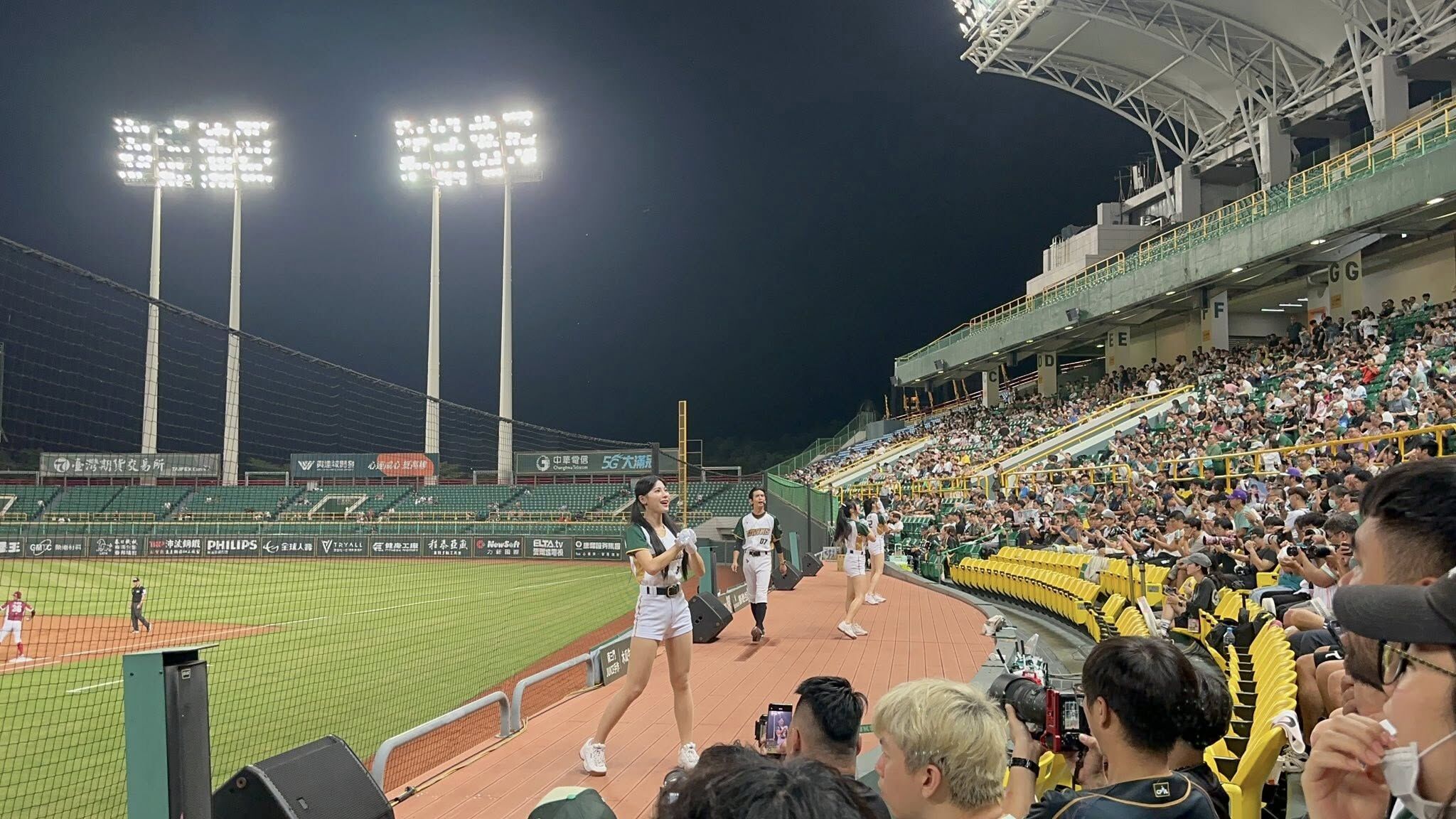 永慶加盟四品牌高雄經管會「棒球親子家庭日」（圖／永慶房產集團提供）