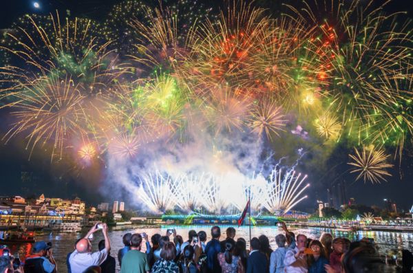 ▲▼曼谷Vijit Chao Phraya 燈光藝術節。（圖／翻攝自泰國觀光局官網）