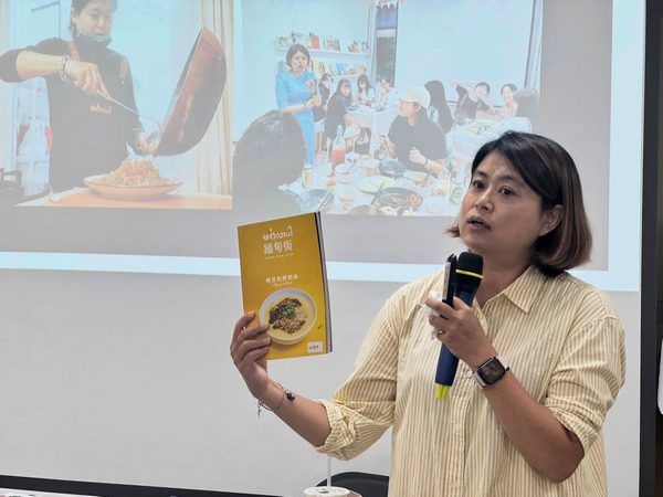 ▲桃園「跨味新創」新住民用家鄉料理說故事