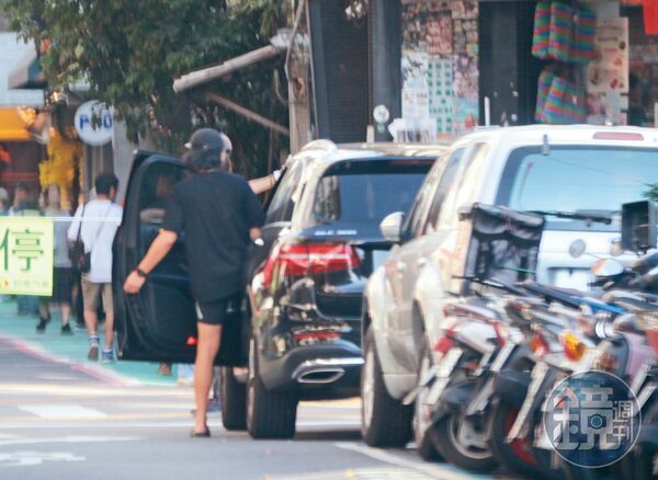 接送小確幸／獨家！神隊友各司其職　楊銘威、方志友分頭搞定兒女