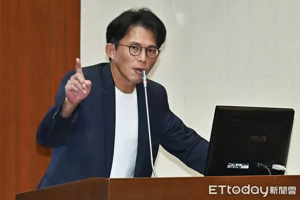 ▲▼立委黃國昌於立法院財政委員會質詢相關部會官員。（圖／記者李毓康攝）