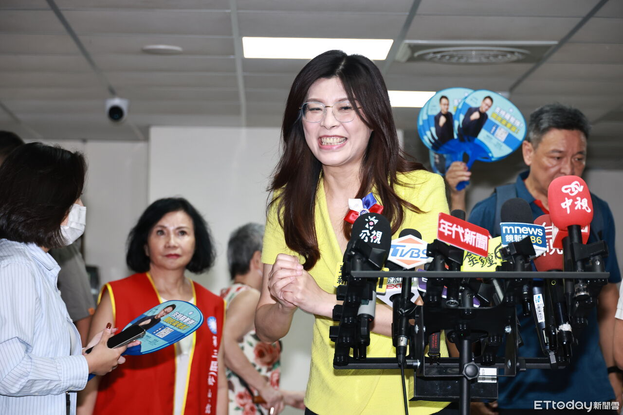 幕後／綠營審慎看待鄭麗文當選　最大收穫「國民黨承認中共介選」