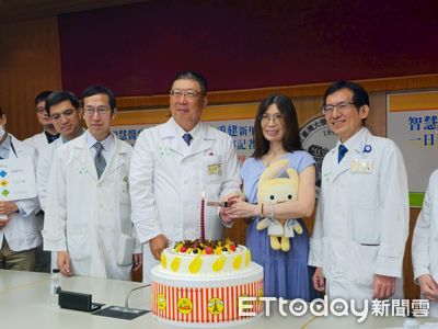 顎骨腫瘤侵襲下排牙齒　台大團隊「一天換下巴」創全台首例