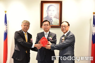 台灣港務公司董事長交接　觀光署前署長周永暉上任