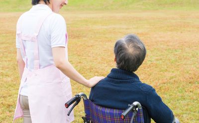 印尼女傭閃辭嫁機師未婚夫　驚人身家曝光！工作只是「體驗人生」