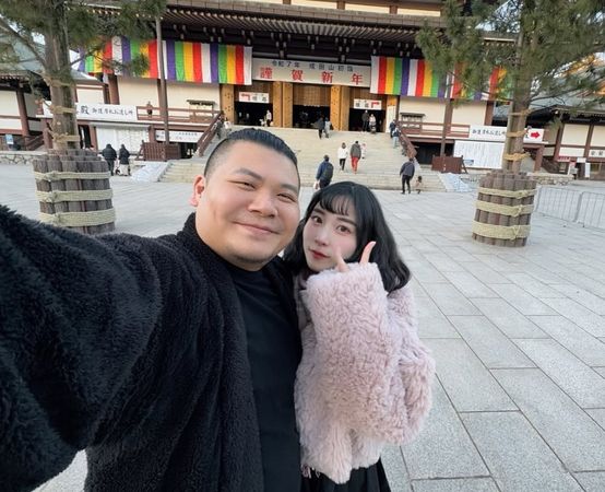 ▲YTR鐵牛空姐妻心碎！　1年前急性腎發炎服勤「機上痛到昏過去」。（圖／翻攝自IG／tingtinghanabii）