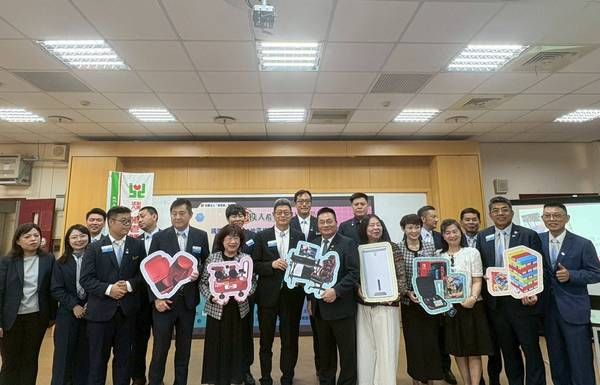 ▲國際扶輪3502地區捐贈桃園「張老師」少年中心
