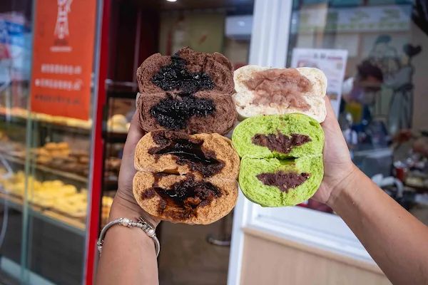 ▲▼台中北區美食推薦「包囍饅頭台中漢口店」，必吃饅頭尬手切冰、和牛化身肉包！（圖／部落客美熊提供）