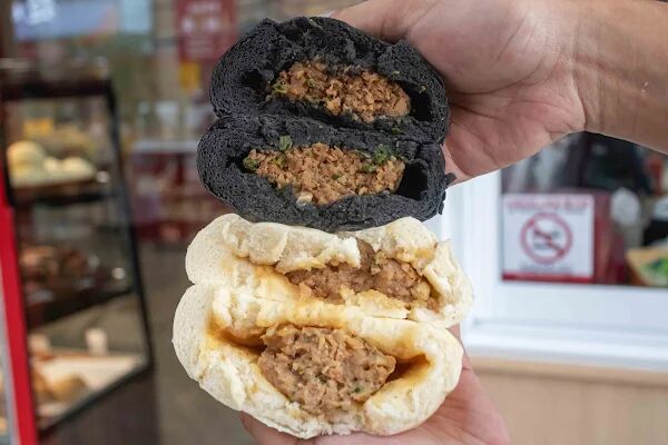 ▲▼台中北區美食推薦「包囍饅頭台中漢口店」，必吃饅頭尬手切冰、和牛化身肉包！（圖／部落客美熊提供）