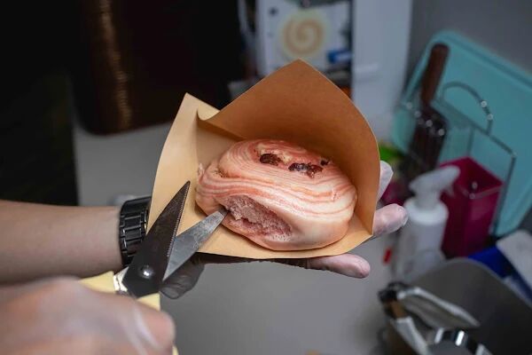 ▲▼台中北區美食推薦「包囍饅頭台中漢口店」，必吃饅頭尬手切冰、和牛化身肉包！（圖／部落客美熊提供）