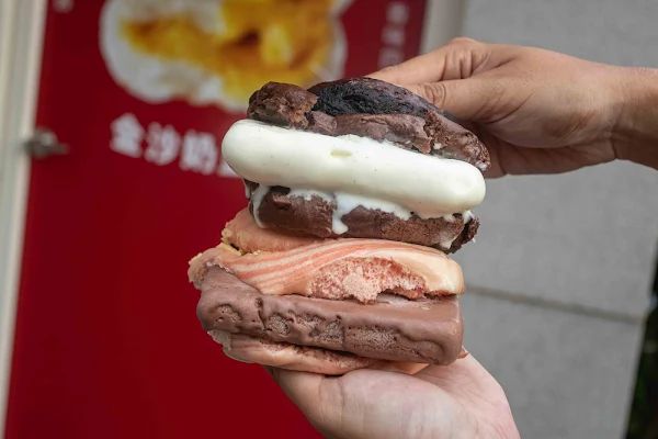 ▲▼台中北區美食推薦「包囍饅頭台中漢口店」，必吃饅頭尬手切冰、和牛化身肉包！（圖／部落客美熊提供）