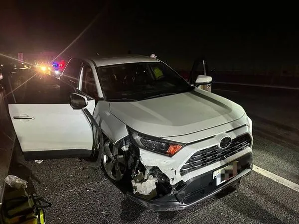 ▲國道3號和美路段發生自撞車禍。（圖／國道七隊提供）